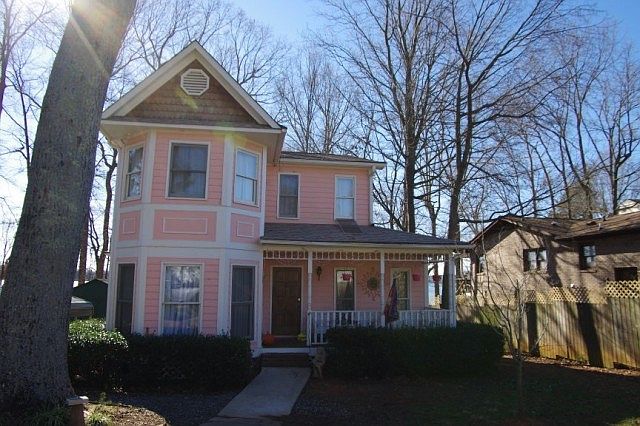 1st image of 144 Surfside Ln