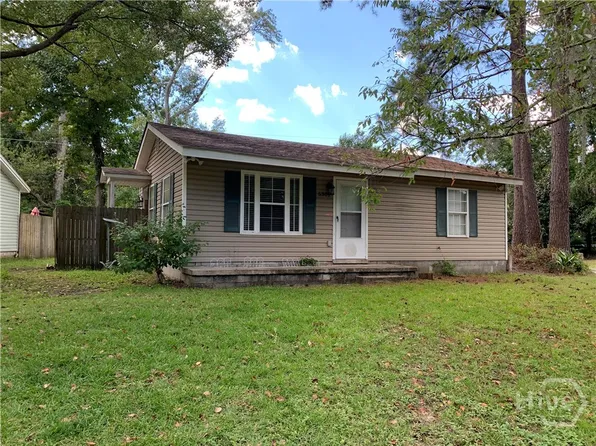 5301 Athena Dr, Savannah, GA 31404