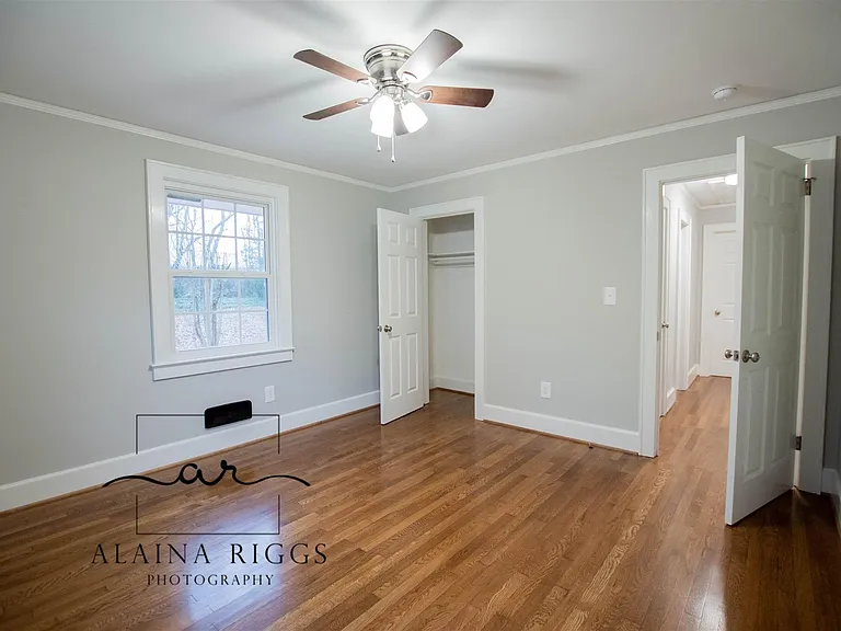 126 Vanderbilt Cir — Photo 28
