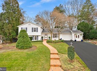 8527 Pappas Way, Annandale, VA