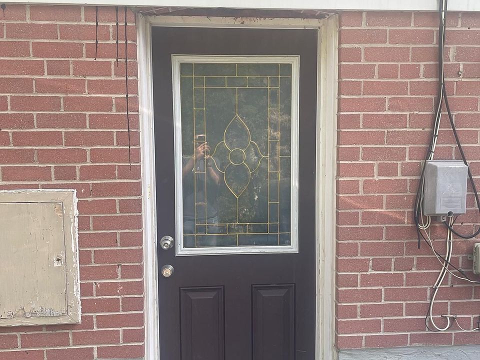 1st image of 61 Aurora Heights Dr