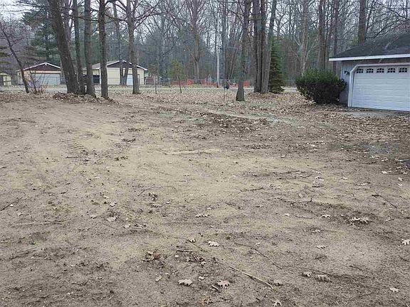 4th image of 209 Leisure Dr