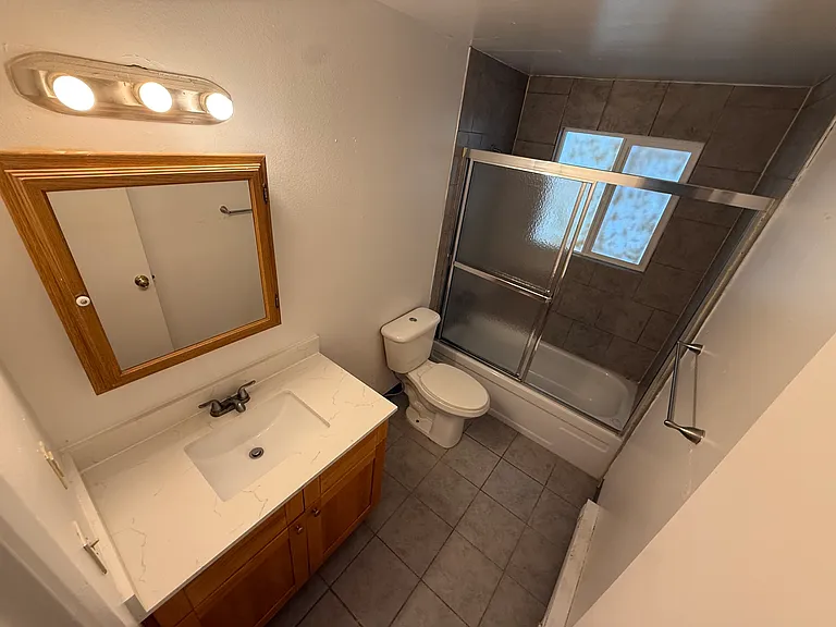 Westwood Apartment — Photo 7