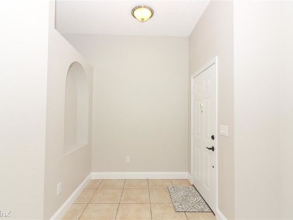 3rd image of 12814R Woodbury Glen Dr