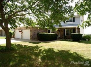 234-236 Maple St, Sugar Grove, IL 60554