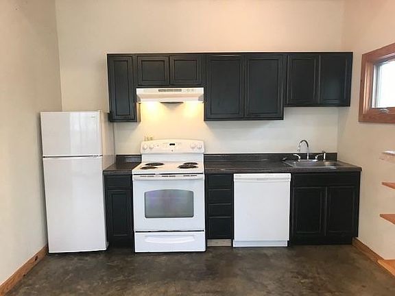 4th image of 13090 Hagedorn Rd APT D