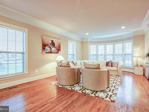 5th image of 22511 Winding Woods Way
