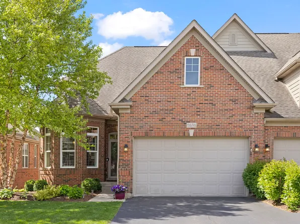 1636 Castle Lawn Ct, Naperville, IL 60565