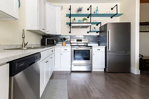 85 E St #2 Photo 1