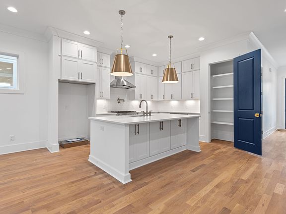 2nd image of 6361A Alamo Pl