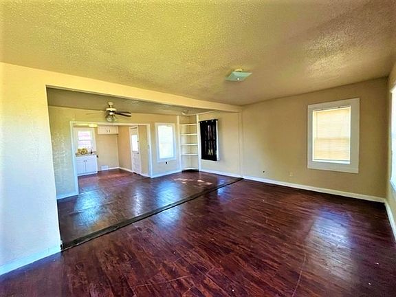 3rd image of 824 NW 8th St #3413-1