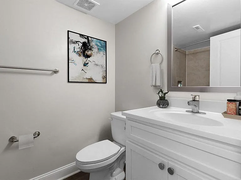 Padonia Village Apartments — Photo 10