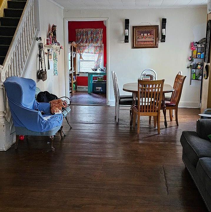 2nd image of 112 Roebling Ave