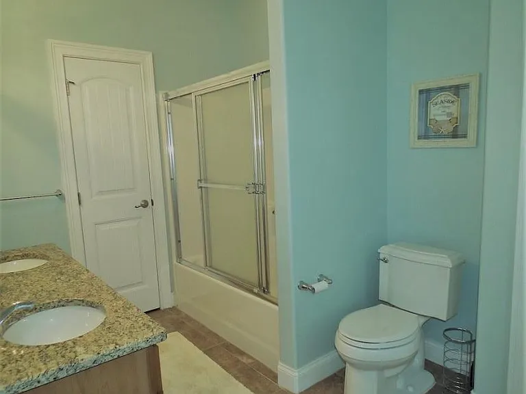 415 E 23rd Ave #100 — Photo 2