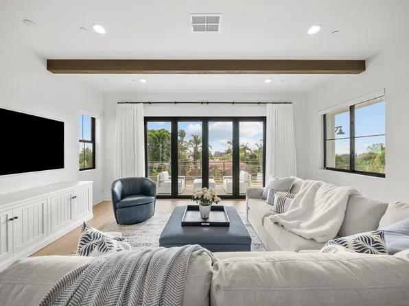 1260 Molara Ln, Encinitas, CA 92024