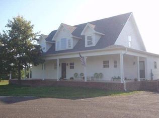 550 Rogers Rd, Romance, AR 72136