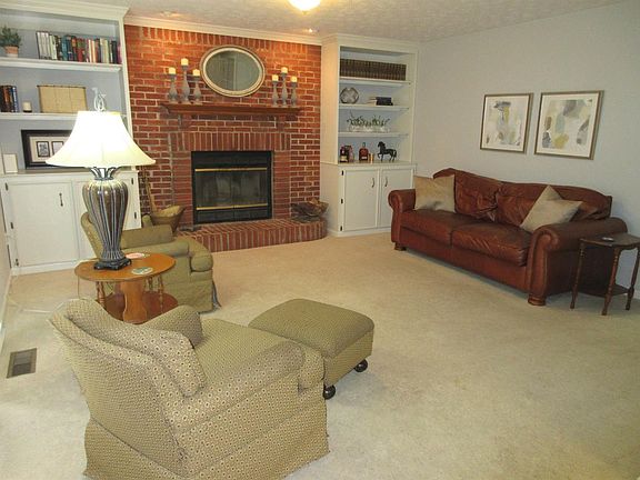 4th image of 898 Charwood Dr