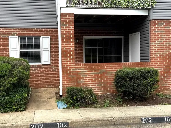202 Grosvenor Ln APT 72-3, Stafford, VA 22556
