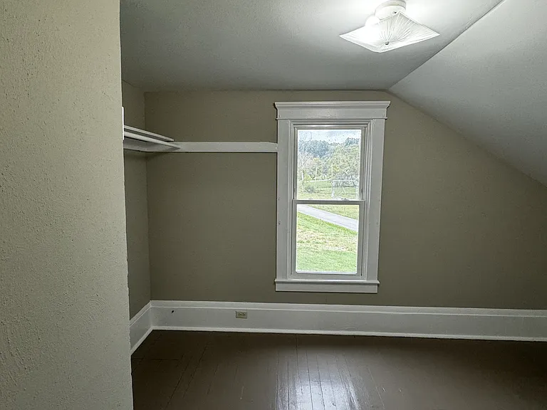 4305 Dulaney Rd — Photo 15