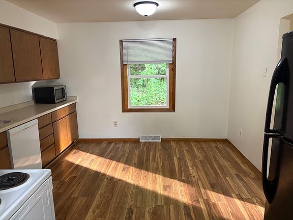 3rd image of 21575 Mary Lynn Dr