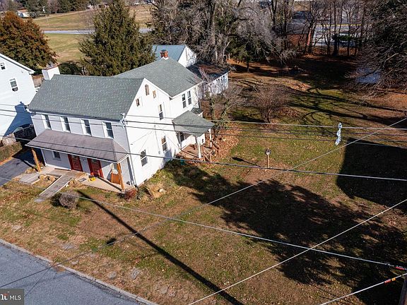 2nd image of 193 Cochran St