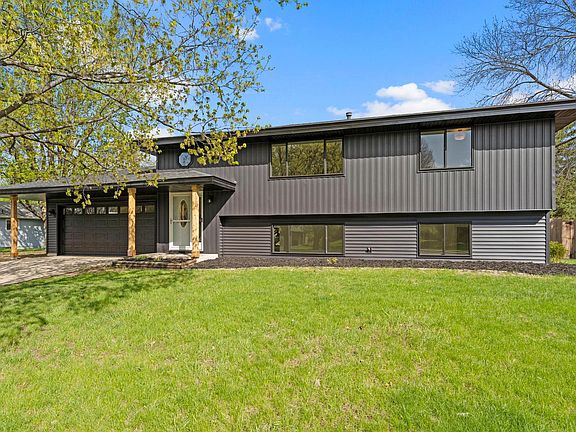 5th image of 1600 Roosevelt Dr W