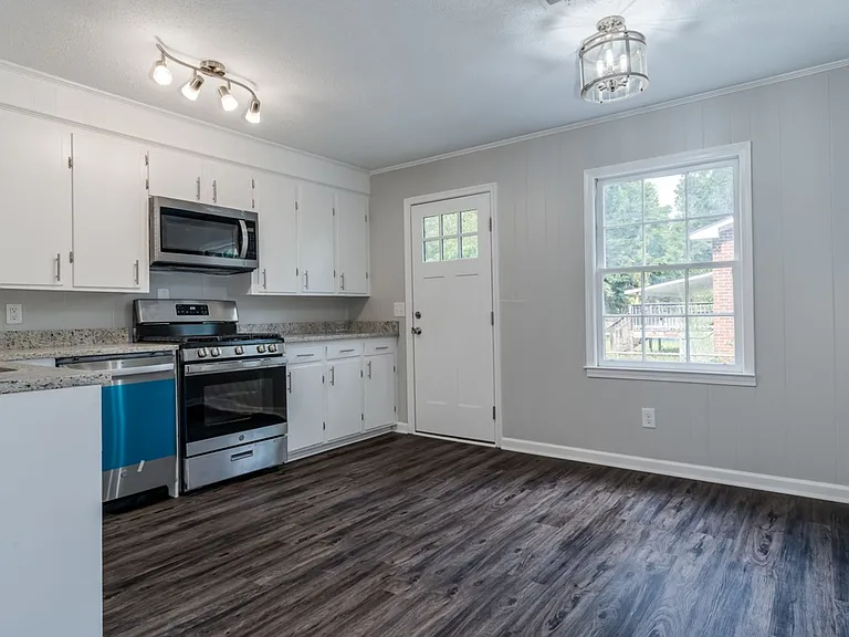 500 Todd Branch Dr — Photo 11