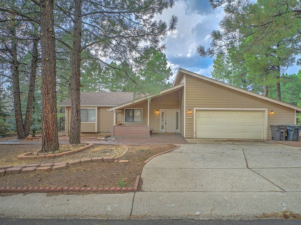 1st image of 1540 N Spanish Moss Way