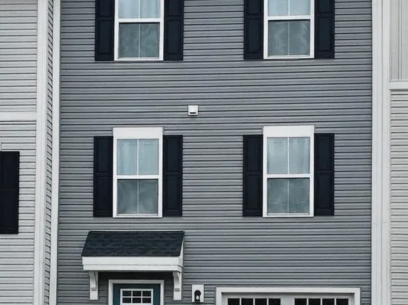 131 Hamilton Ln, Coatesville, PA 19320