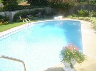 4662 Bromfield Ave, Virginia Beach, VA 23455