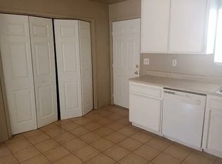 213 Hughes Ave APT C, Bakersfield, CA 93308
