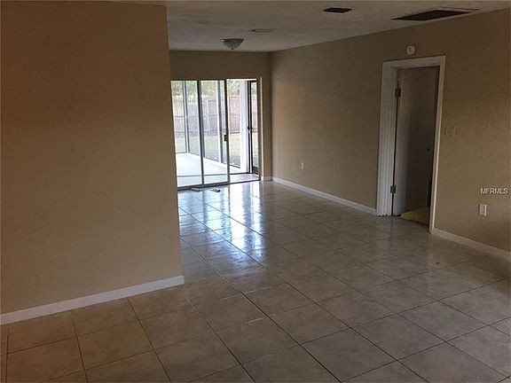 3rd image of 828 Casselberry Dr