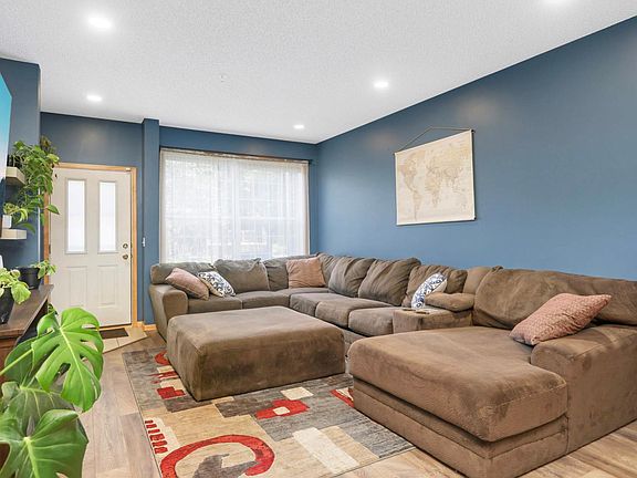 5th image of 12175 Vermillion St NE Unit G