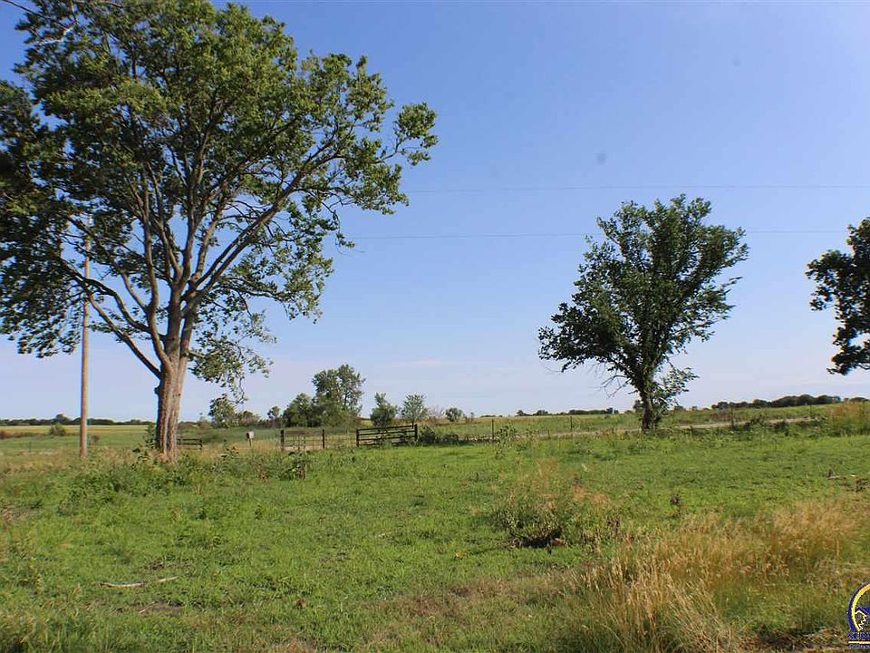 2nd image of 1633 Road 250