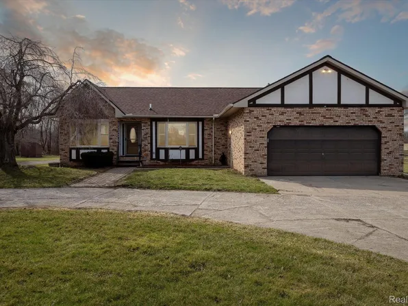 4163 N Gale Rd, Davison, MI 48423