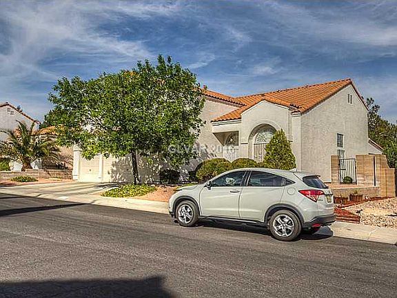 3rd image of 2716 Monrovia Dr