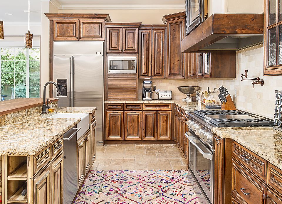 Kitchen- Upgraded Cabinetry