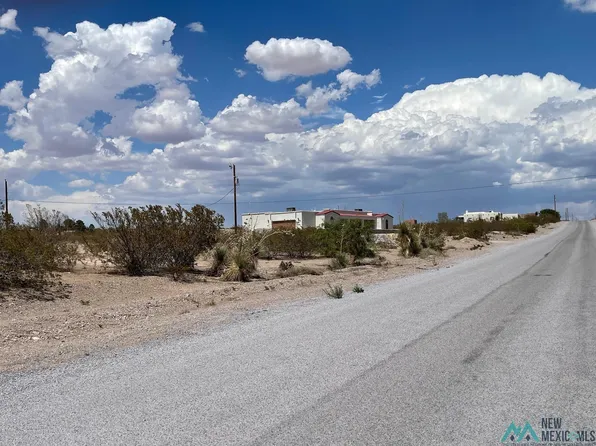 Sandhill Rd, Las Cruces, NM 88012