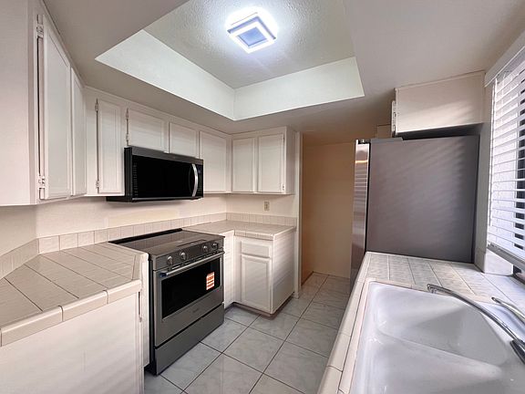 2nd image of 9280 Towne Centre Dr Unit 43