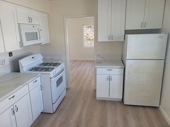 4th image of 8931-8937 Dailey Rd #8931