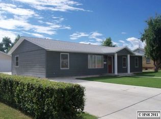 586 Buena Vista Dr, Lander, WY 82520
