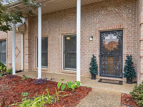 2nd image of 4303 Winding Hollow Way