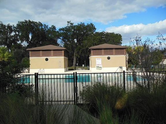 5th image of 2906 Vista Ct