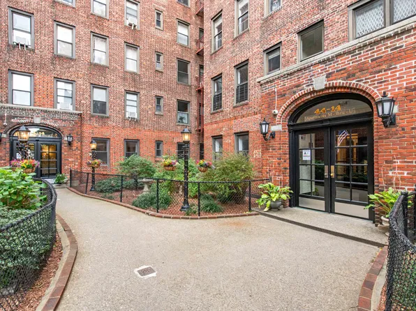 44-14 Newtown Road image 7 of 7