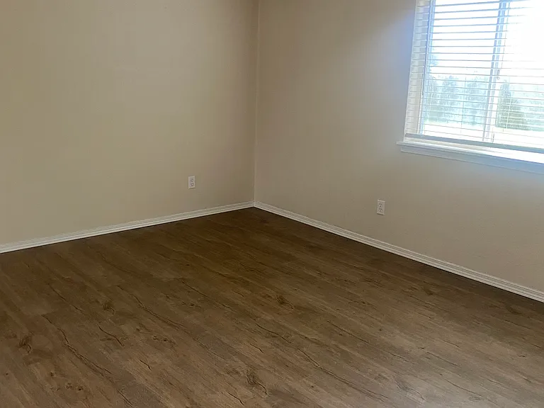Whitworth Apartments — Photo 10