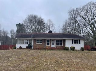 7349 Bates Dr, Cumming, GA 30040