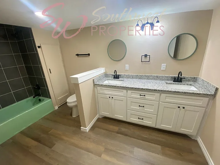 210 Reta St — Photo 11