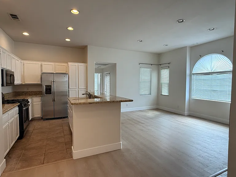 10860 Ivy Hill Dr #8 — Photo 7