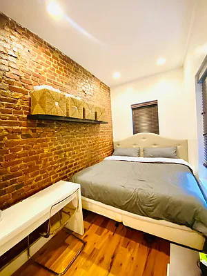 Rented by Blue Egg Realty Corp | media 28