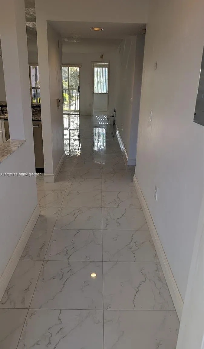 Trent F Condo — Photo 2